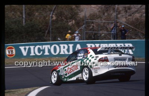 Bathurst 1000, 2002 - Photographer Marshall Cass - Code 02-B02-159