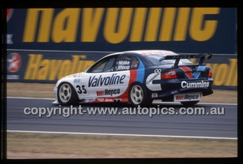 Bathurst 1000, 2002 - Photographer Marshall Cass - Code 02-B02-163