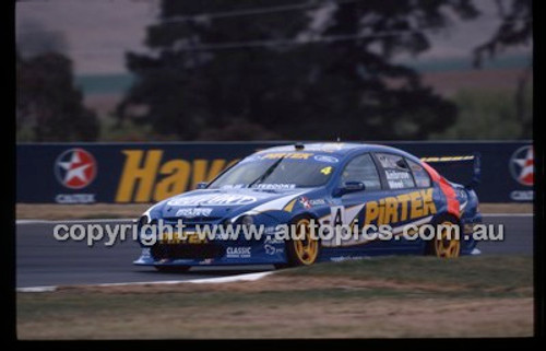 Bathurst 1000, 2002 - Photographer Marshall Cass - Code 02-B02-165