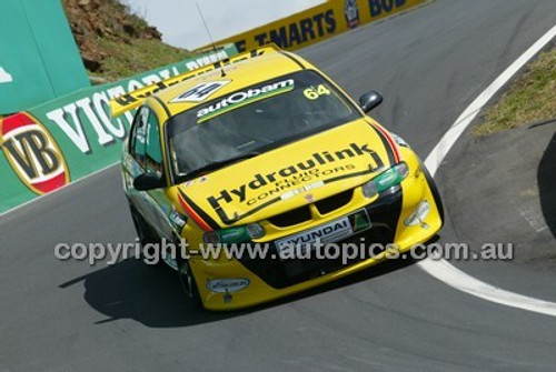 Bathurst 1000, 2003 -  Photographer Marshall Cass - Code 03-MC-B03-007