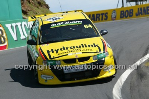 Bathurst 1000, 2003 -  Photographer Marshall Cass - Code 03-MC-B03-009