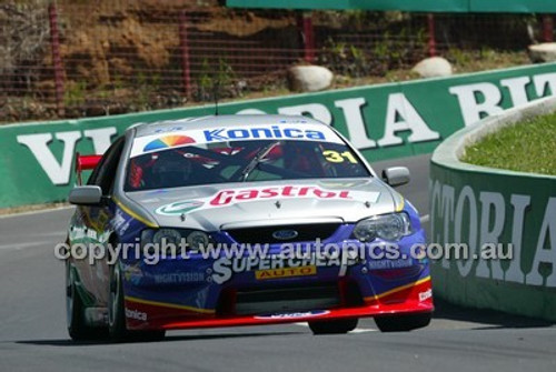 Bathurst 1000, 2003 -  Photographer Marshall Cass - Code 03-MC-B03-050