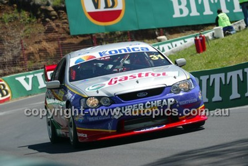 Bathurst 1000, 2003 -  Photographer Marshall Cass - Code 03-MC-B03-059