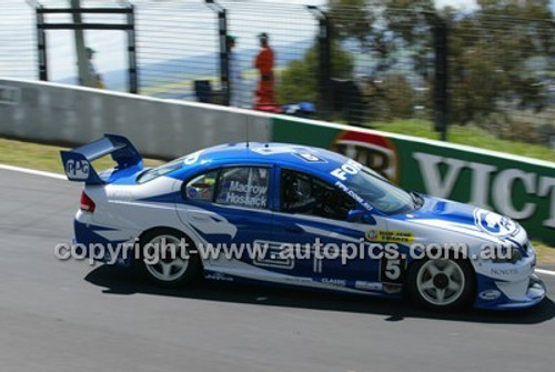 Bathurst 1000, 2003 -  Photographer Marshall Cass - Code 03-MC-B03-076