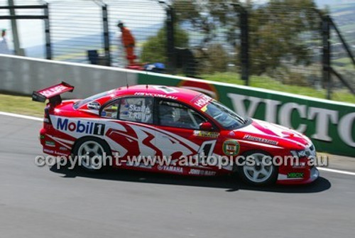 Bathurst 1000, 2003 -  Photographer Marshall Cass - Code 03-MC-B03-085