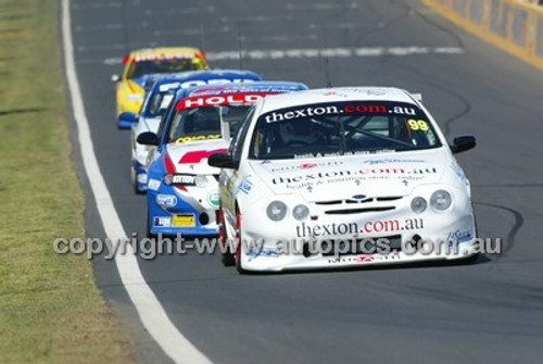 Bathurst 1000, 2003 -  Photographer Marshall Cass - Code 03-MC-B03-093