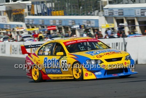 Bathurst 1000, 2003 -  Photographer Marshall Cass - Code 03-MC-B03-115