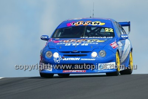 Bathurst 1000, 2003 -  Photographer Marshall Cass - Code 03-MC-B03-176