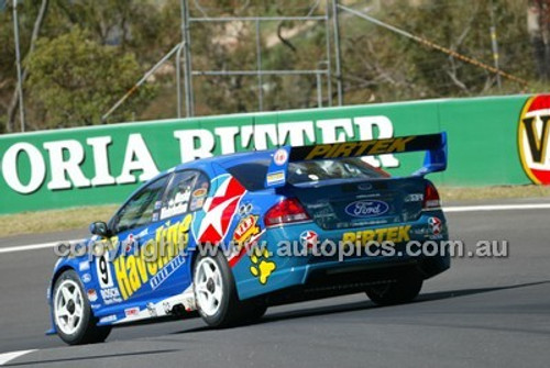 Bathurst 1000, 2003 -  Photographer Marshall Cass - Code 03-MC-B03-221