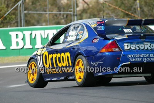 Bathurst 1000, 2003 -  Photographer Marshall Cass - Code 03-MC-B03-225