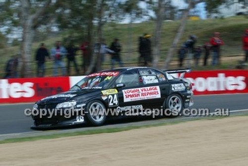 Bathurst 1000, 2003 -  Photographer Marshall Cass - Code 03-MC-B03-258