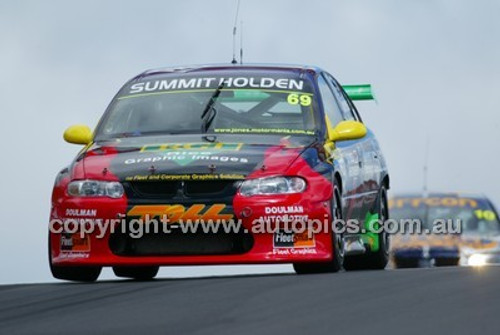 Bathurst 1000, 2003 -  Photographer Marshall Cass - Code 03-MC-B03-300