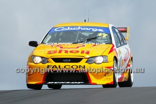 Bathurst 1000, 2003 -  Photographer Marshall Cass - Code 03-MC-B03-303