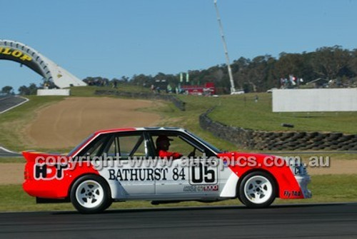 Bathurst 1000, 2003 -  Photographer Marshall Cass - Code 03-MC-B03-437