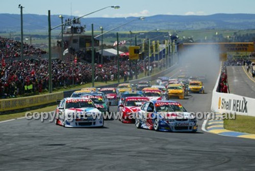 Bathurst 1000, 2003 -  Photographer Marshall Cass - Code 03-MC-B03-452