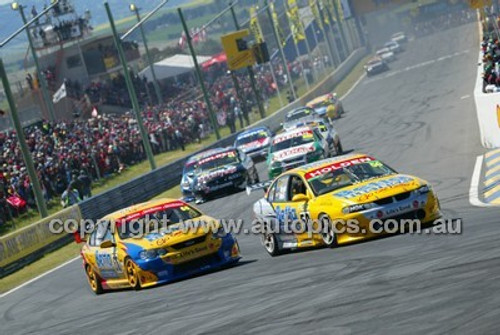 Bathurst 1000, 2003 -  Photographer Marshall Cass - Code 03-MC-B03-479