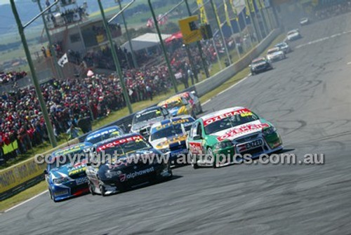 Bathurst 1000, 2003 -  Photographer Marshall Cass - Code 03-MC-B03-480