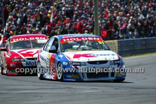 Bathurst 1000, 2003 -  Photographer Marshall Cass - Code 03-MC-B03-486