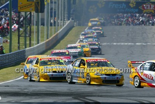 Bathurst 1000, 2003 -  Photographer Marshall Cass - Code 03-MC-B03-508