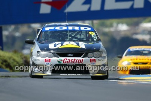 Bathurst 1000, 2003 -  Photographer Marshall Cass - Code 03-MC-B03-696