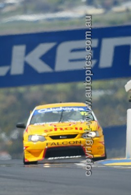 Bathurst 1000, 2003 -  Photographer Marshall Cass - Code 03-MC-B03-704