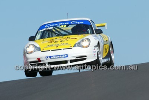 Bathurst 1000, 2004 -  Photographer Marshall Cass - Code 04-MC-B04-016