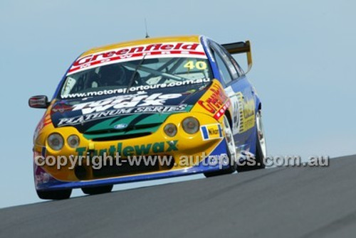 Bathurst 1000, 2004 -  Photographer Marshall Cass - Code 04-MC-B04-036