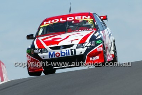 Bathurst 1000, 2004 -  Photographer Marshall Cass - Code 04-MC-B04-053