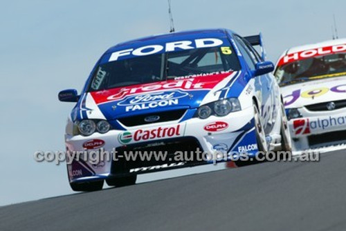 Bathurst 1000, 2004 -  Photographer Marshall Cass - Code 04-MC-B04-064