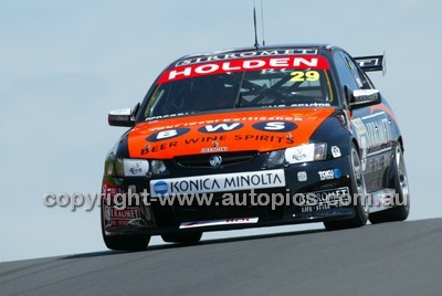 Bathurst 1000, 2004 -  Photographer Marshall Cass - Code 04-MC-B04-071