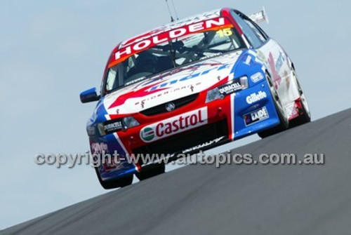 Bathurst 1000, 2004 -  Photographer Marshall Cass - Code 04-MC-B04-080