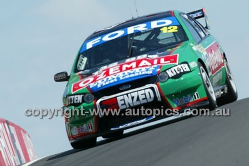 Bathurst 1000, 2004 -  Photographer Marshall Cass - Code 04-MC-B04-092