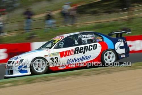 Bathurst 1000, 2004 -  Photographer Marshall Cass - Code 04-MC-B04-096