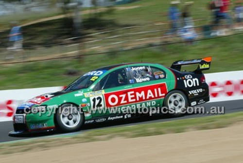 Bathurst 1000, 2004 -  Photographer Marshall Cass - Code 04-MC-B04-101