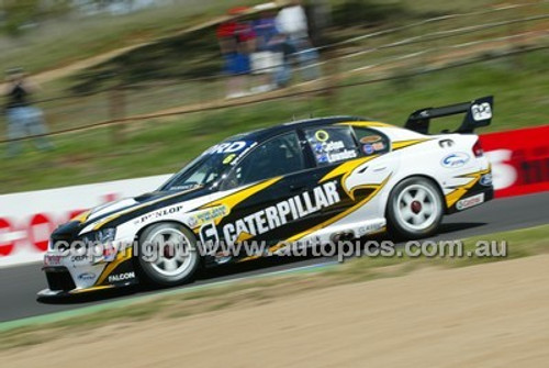 Bathurst 1000, 2004 -  Photographer Marshall Cass - Code 04-MC-B04-105