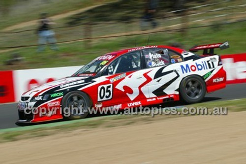 Bathurst 1000, 2004 -  Photographer Marshall Cass - Code 04-MC-B04-111