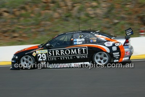 Bathurst 1000, 2004 -  Photographer Marshall Cass - Code 04-MC-B04-122