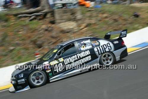 Bathurst 1000, 2004 -  Photographer Marshall Cass - Code 04-MC-B04-130