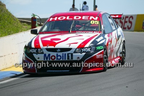 Bathurst 1000, 2004 -  Photographer Marshall Cass - Code 04-MC-B04-166