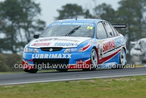 Bathurst 1000, 2004 -  Photographer Marshall Cass - Code 04-MC-B04-197