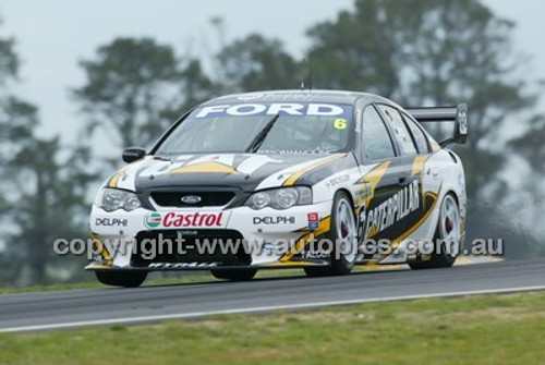 Bathurst 1000, 2004 -  Photographer Marshall Cass - Code 04-MC-B04-203