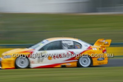 Bathurst 1000, 2004 -  Photographer Marshall Cass - Code 04-MC-B04-204