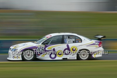 Bathurst 1000, 2004 -  Photographer Marshall Cass - Code 04-MC-B04-217