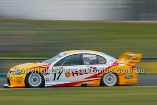 Bathurst 1000, 2004 -  Photographer Marshall Cass - Code 04-MC-B04-219