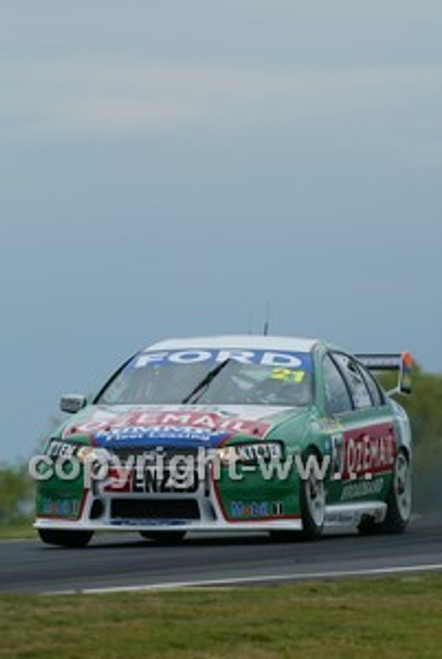 Bathurst 1000, 2004 -  Photographer Marshall Cass - Code 04-MC-B04-227