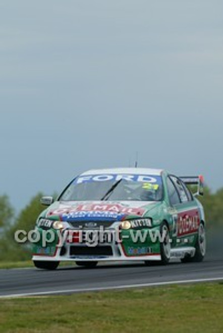 Bathurst 1000, 2004 -  Photographer Marshall Cass - Code 04-MC-B04-247