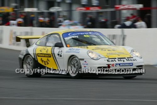 Bathurst 1000, 2004 -  Photographer Marshall Cass - Code 04-MC-B04-277