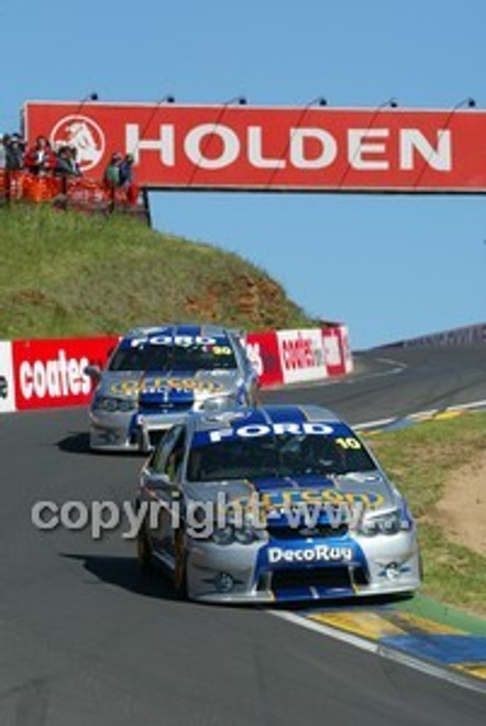 Bathurst 1000, 2004 -  Photographer Marshall Cass - Code 04-MC-B04-319