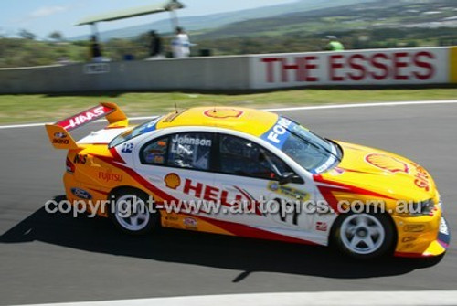 Bathurst 1000, 2004 -  Photographer Marshall Cass - Code 04-MC-B04-344