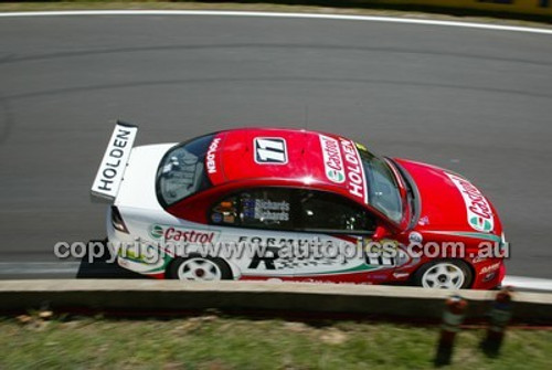 Bathurst 1000, 2004 -  Photographer Marshall Cass - Code 04-MC-B04-353